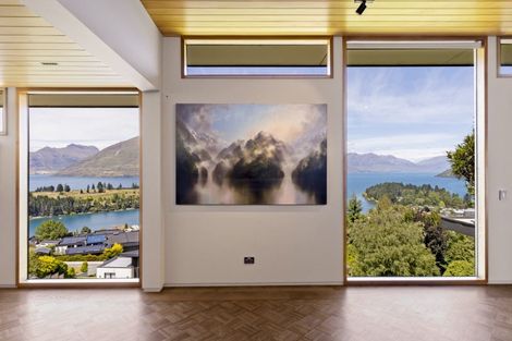 Photo of property in 27 Edinburgh Drive, Queenstown, 9300