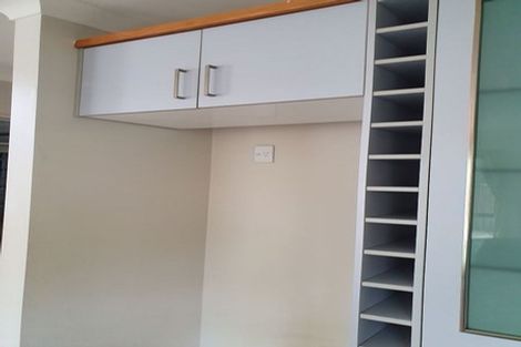 Photo of property in 52b Royal View Road, Te Atatu South, Auckland, 0610