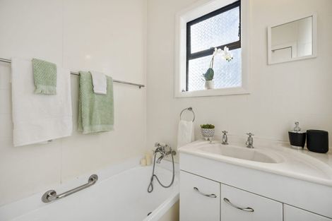 Photo of property in 13 Fife Lane, Miramar, Wellington, 6022