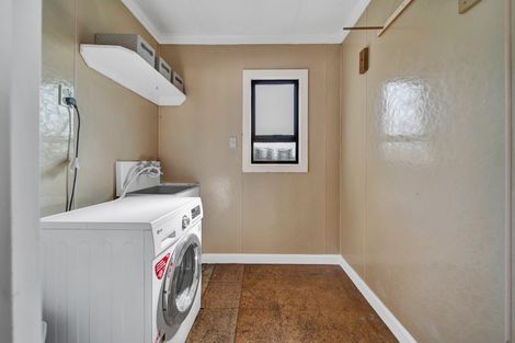 Photo of property in 87 Ngamotu Road, Spotswood, New Plymouth, 4310