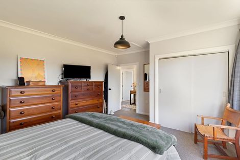 Photo of property in 72 Jickell Street, Hokowhitu, Palmerston North, 4410