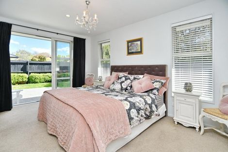 Photo of property in 9a Sylvia Street, Parklands, Christchurch, 8083