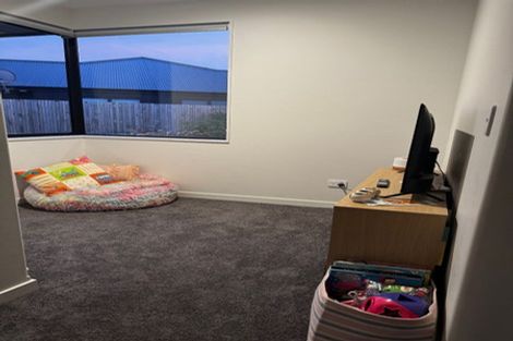 Photo of property in 19 Kaiwaru Place, Waikanae, 5036