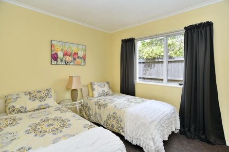 Photo of property in 9 Phoenix Lane, Northcote, Christchurch, 8052