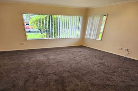 Photo of property in 8 Huntington Drive, Huntington Park, Auckland, 2013