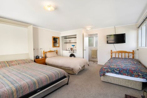 Photo of property in 50 Park Avenue, Waitarere Beach, Levin, 5510