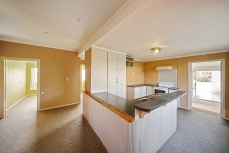 Photo of property in 126 Miranda Street, Stratford, 4332