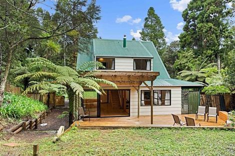 Photo of property in 305 Huia Road, Titirangi, Auckland, 0604