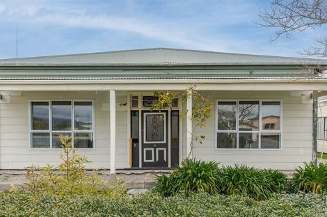 Photo of property in 32 Peel Street, Westport, 7825