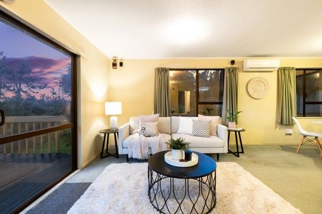 Photo of property in 6 Japonica Crescent, Ranui, Porirua, 5024