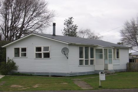 Photo of property in 35 Kummer Crescent, Masterton, 5810