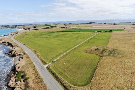 Photo of property in 726 Beach Road, Kakanui, Oamaru, 9495
