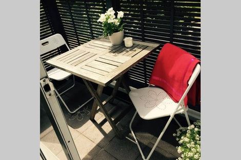 Photo of property in 14a Glade Place, Birkenhead, Auckland, 0626