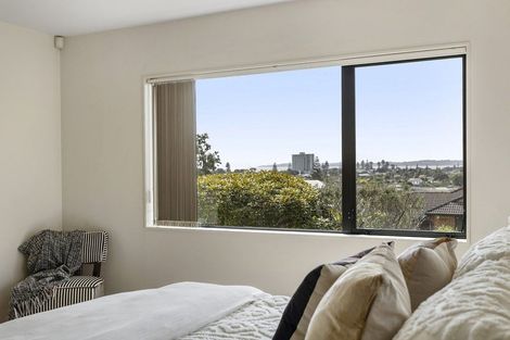 Photo of property in 59 Grovenor Drive, Orewa, 0931