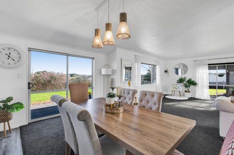 Photo of property in 28a Jules Crescent, Bell Block, New Plymouth, 4312