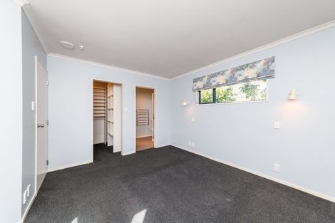 Photo of property in 14 Winston Avenue, Hokowhitu, Palmerston North, 4410