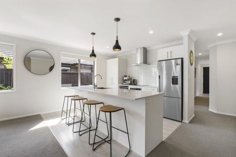 Photo of property in 5 Tamapahore Boulevard, Papamoa Beach, Papamoa, 3118