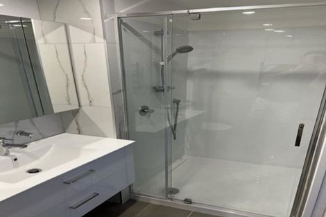 Photo of property in 11 Meadow Crescent, Te Atatu South, Auckland, 0602