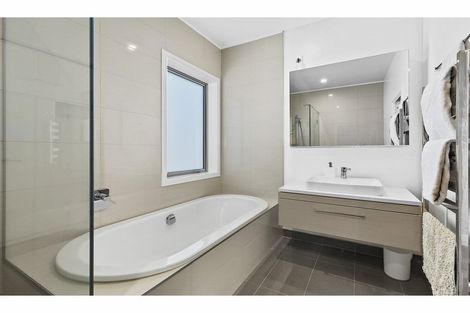 Photo of property in 26 Waru Street, Khandallah, Wellington, 6035