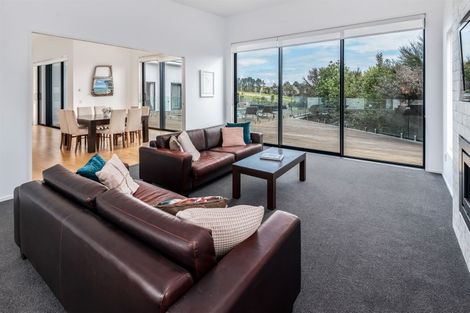 Photo of property in 25 Imperial Place, Flat Bush, Auckland, 2019