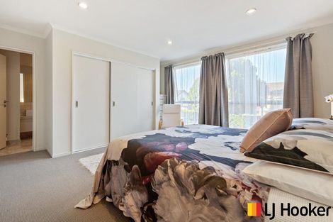 Photo of property in 30 Reins Road, Takanini, 2112