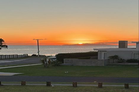 Photo of property in 103 Hinemoa Street, Whangamata, 3620