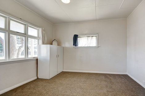 Photo of property in 18 Cornfoot Street, Castlecliff, Whanganui, 4501