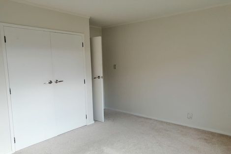 Photo of property in 10 Eugen Place, Bayview, Auckland, 0629