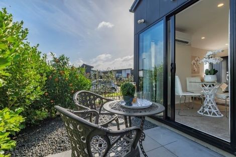 Photo of property in 10 Regiment Road, Papakura, 2110