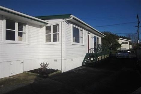 Photo of property in 66 Mark Avenue, Paparangi, Wellington, 6037