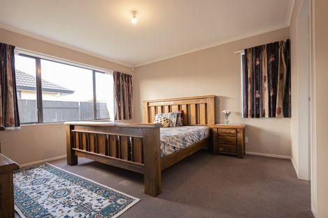 Photo of property in 4 Nevada Way, Kelvin Grove, Palmerston North, 4414