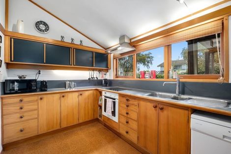 Photo of property in 76 Kairimu Street, Stokes Valley, Lower Hutt, 5019