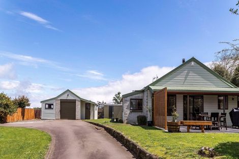 Photo of property in 9 Maclaurin Street, Dannevirke, 4930