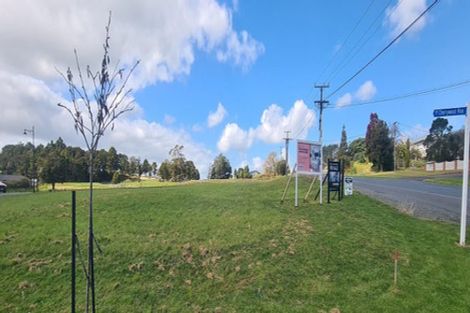 Photo of property in 2 Cherrywood Rise, Paparoa, 0571