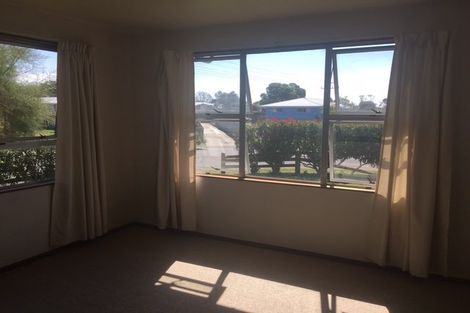 Photo of property in 4 Cabot Place, Flaxmere, Hastings, 4120