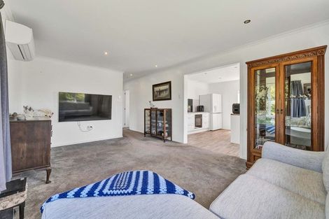 Photo of property in 282 Warea Road, Warea, New Plymouth, 4381
