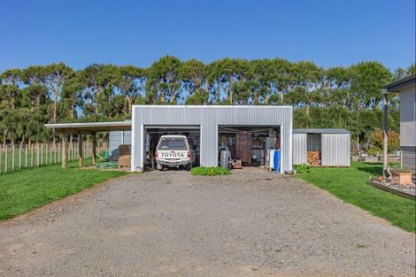 Photo of property in 25 Boulton Road, Levin, 5510