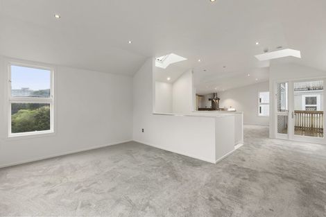 Photo of property in 20 Parliament Street, Thorndon, Wellington, 6011