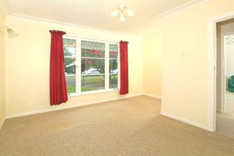Photo of property in 24 Taikata Road, Te Atatu Peninsula, Auckland, 0610