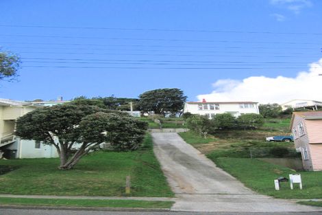 Photo of property in 27 Durham Street, Cannons Creek, Porirua, 5024