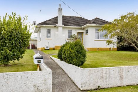 Photo of property in 30 Graham Street, Eltham, 4322