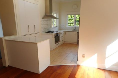 Photo of property in 82 The Parade, Island Bay, Wellington, 6023