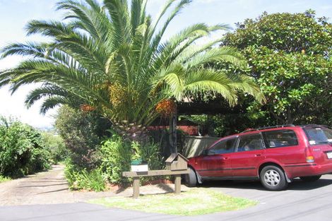 Photo of property in 2/343 Glenfield Road, Glenfield, Auckland, 0629