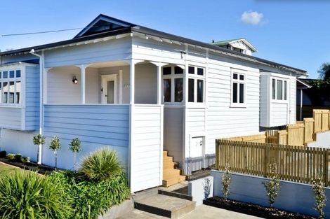 Photo of property in 11 Walsh Street, Forest Lake, Hamilton, 3200