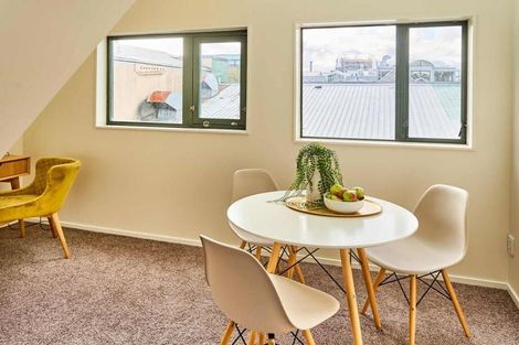 Photo of property in Courtenay Mews Apartments, 19/14u Alpha Street, Te Aro, Wellington, 6011