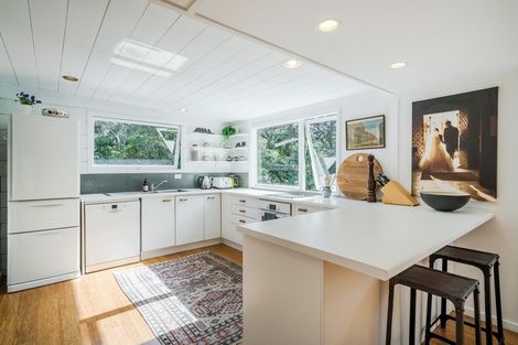 Photo of property in 4 Glenbush Place, Birkenhead, Auckland, 0626