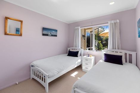 Photo of property in 17 Saint Heliers Place, Papamoa Beach, Papamoa, 3118