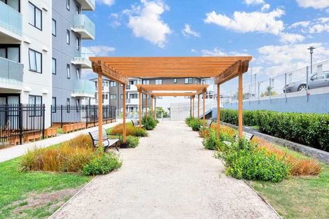 Photo of property in Apollo Apartments, 201/46 Rosedale Road, Rosedale, Auckland, 0632