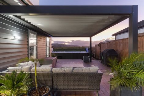 Photo of property in 3 Senecio Way, Papamoa Beach, Papamoa, 3118