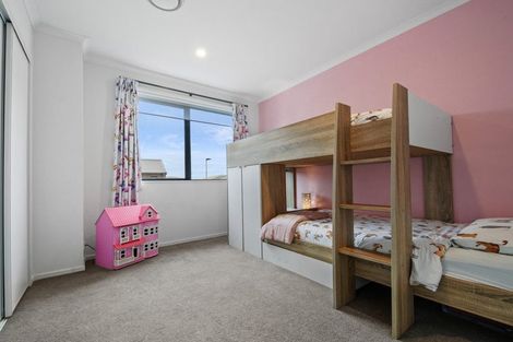 Photo of property in 18 Ringa Matau Road, Hobsonville, Auckland, 0616